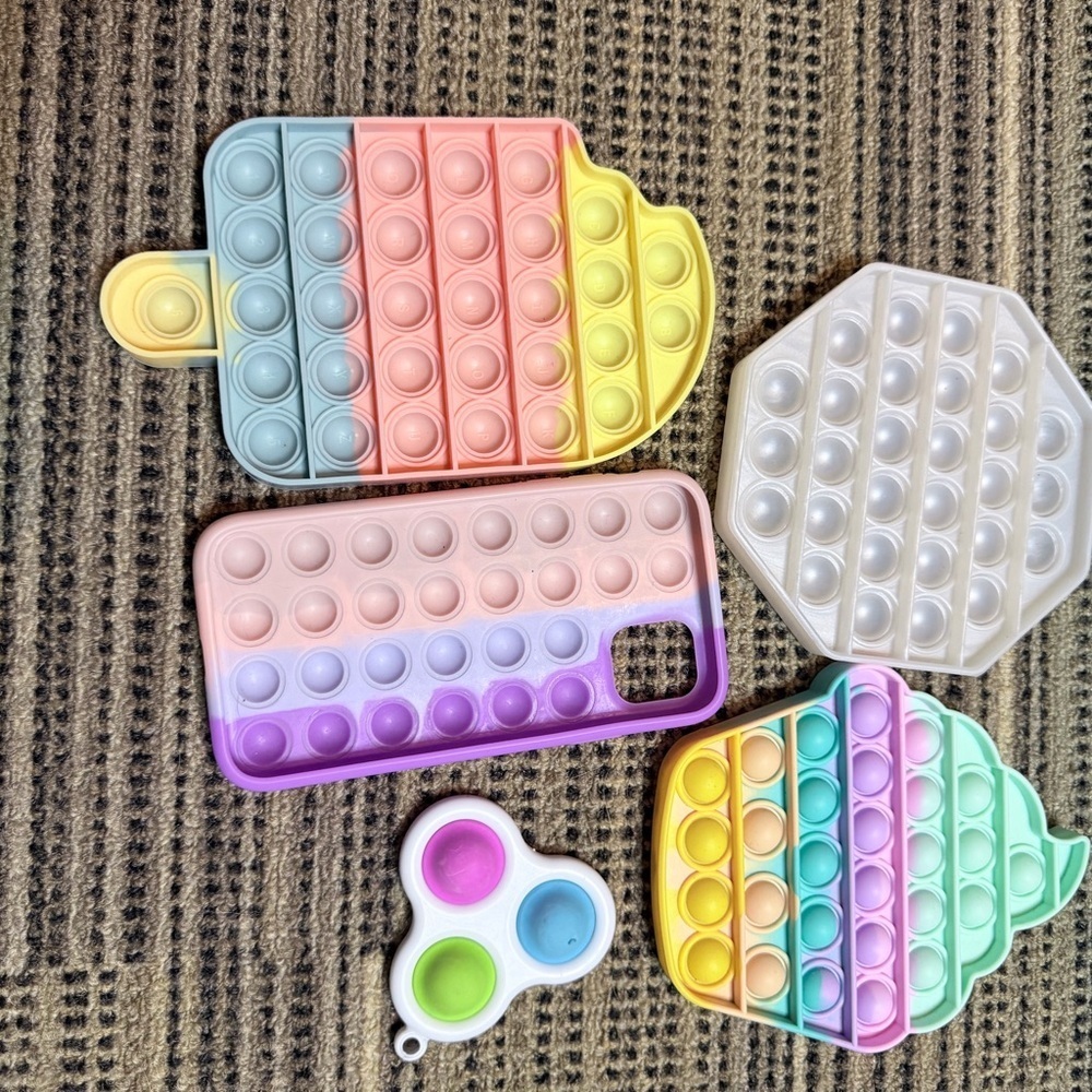 Colorful Pop It Fidget Toy Set 5 cupcake ice cream - Picture 2 of 10